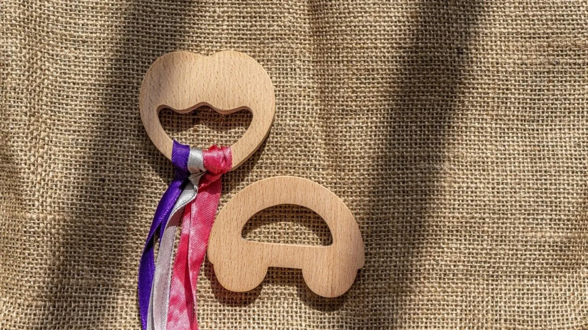 Rocking Potato Wooden Teether - Apple & Car